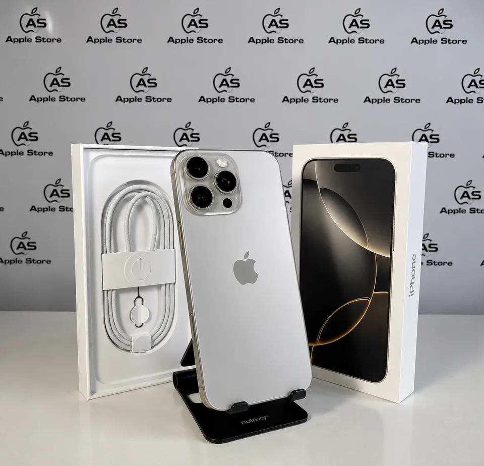 Detalle de la exhibición de iPhone en AS Store Móvil