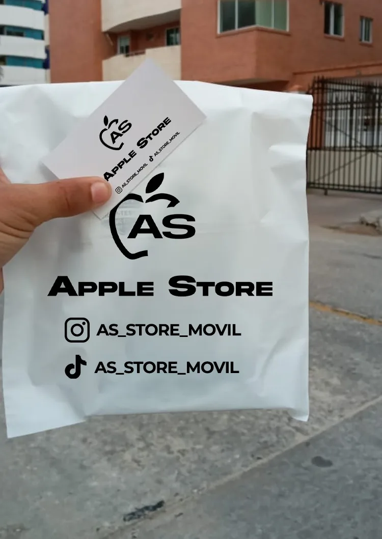 Bolsa de la tienda frente a un edificio